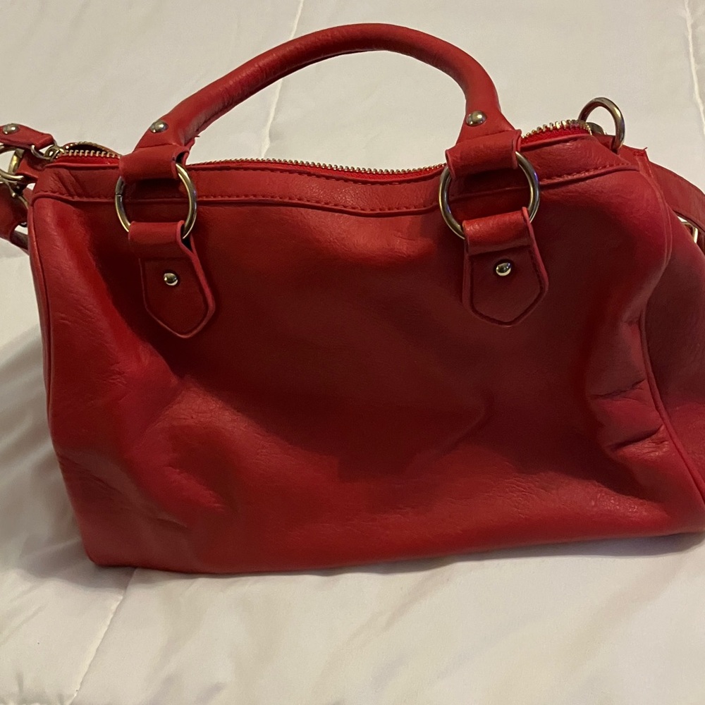 Black Rivet Red Studded Shoulder Bag - Picture 3 of 6
